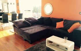 Sandra'S House